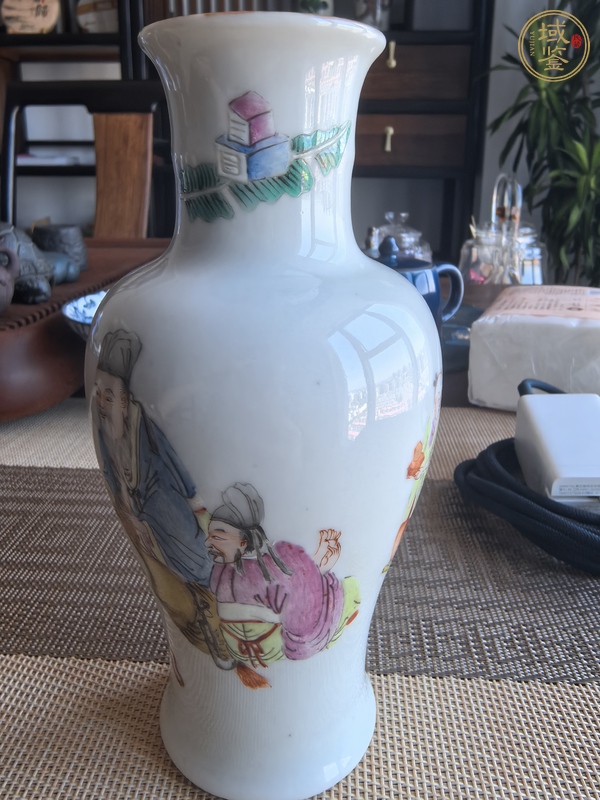 古玩陶瓷粉彩瓶真品鑒賞圖