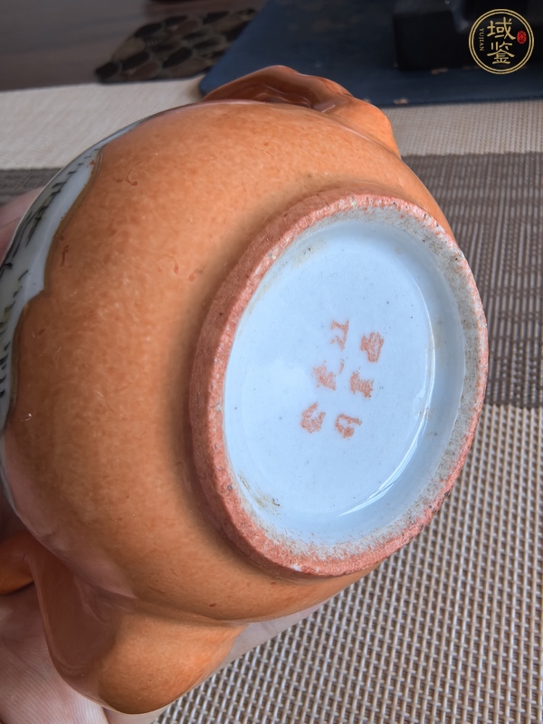 古玩陶瓷民國(guó)珊瑚地開(kāi)光粉彩壺真品鑒賞圖