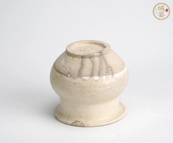 古玩陶瓷白釉罐真品鑒賞圖