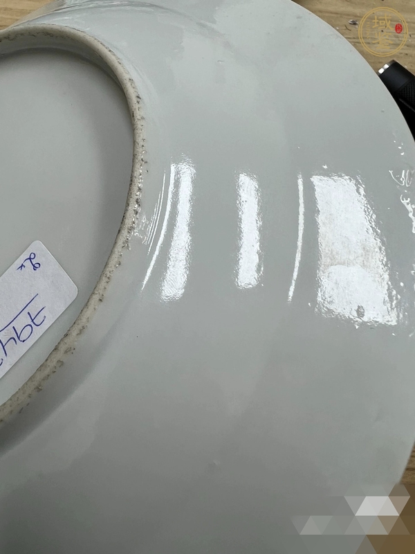 古玩陶瓷五彩人物故事紋折沿盤真品鑒賞圖