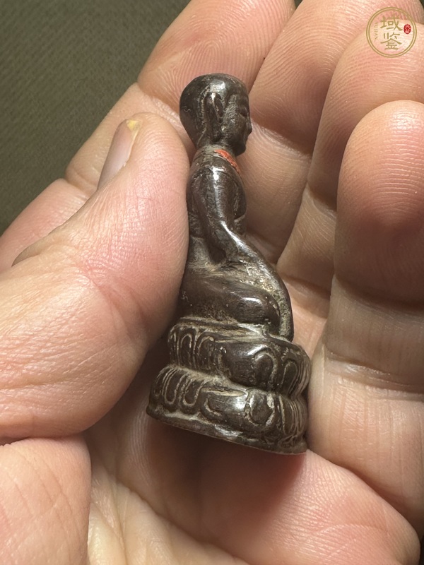 古玩銅器明代上師造像真品鑒賞圖