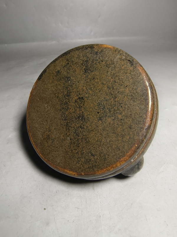 古玩陶瓷清早期茶葉末釉三足硯（文房器）拍賣，當(dāng)前價(jià)格598元