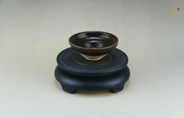 古玩陶瓷吉州窯黑釉茶盞真品鑒賞圖