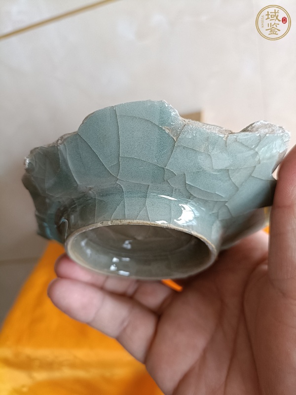 古玩陶瓷龍泉官標本真品鑒賞圖