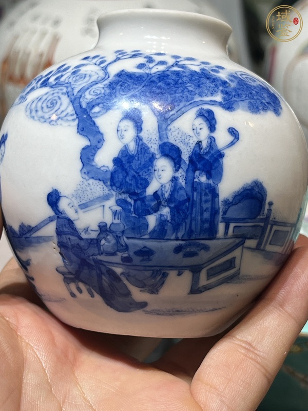 古玩陶瓷人物紋青花罐真品鑒賞圖