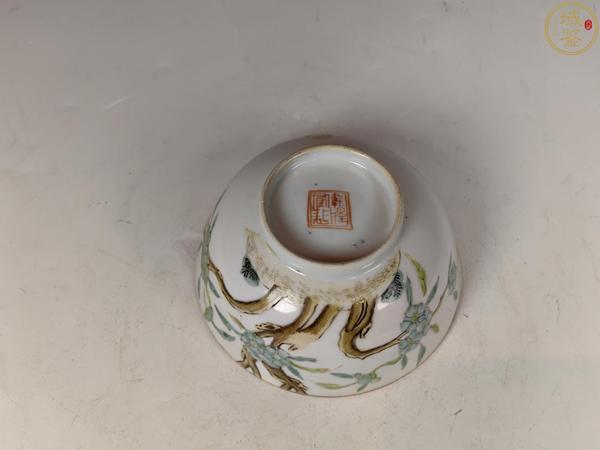 古玩陶瓷粉彩過墻花卉紋茶碗拍賣，當前價格4300元
