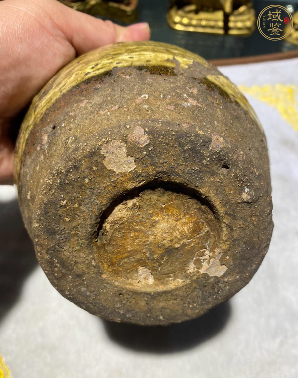 古玩陶瓷黃釉罐真品鑒賞圖