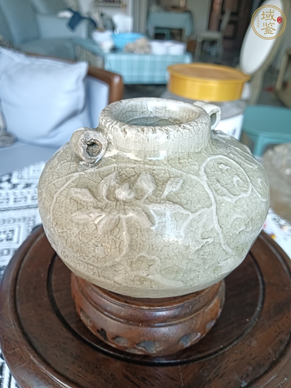 古玩陶瓷龍泉青瓷印花水盂真品鑒賞圖