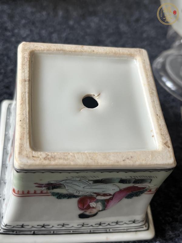 古玩陶瓷粉彩人物四方盆真品鑒賞圖