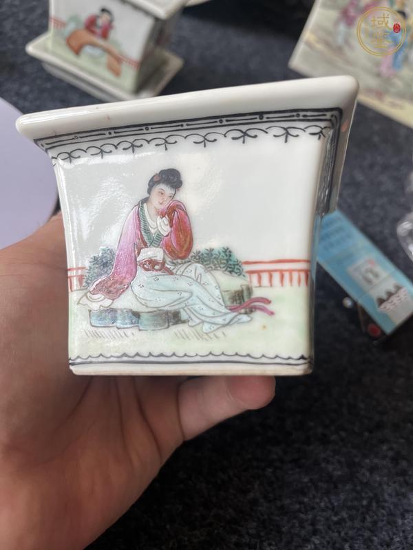 古玩陶瓷粉彩人物四方盆真品鑒賞圖