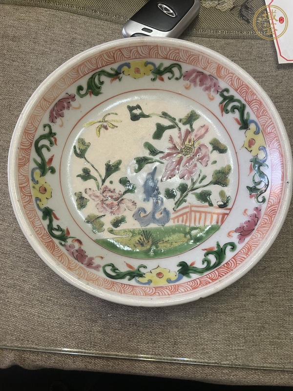 古玩牡丹紋粉彩盤真品鑒賞圖
