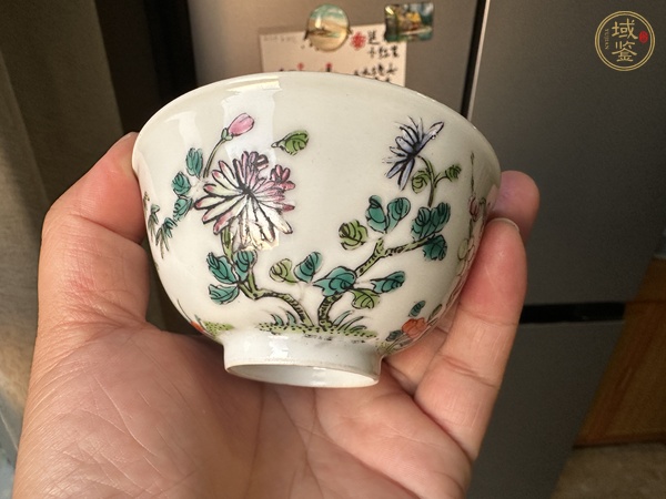古玩陶瓷花卉紋粉彩茶圓真品鑒賞圖
