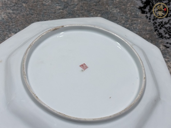 古玩陶瓷花鳥紋八角盤真品鑒賞圖