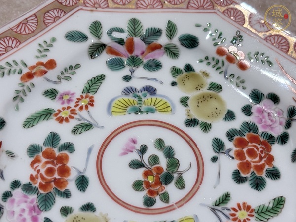古玩陶瓷花鳥紋八角盤真品鑒賞圖