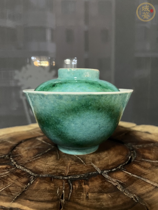 古玩陶瓷翡翠釉蓋碗真品鑒賞圖