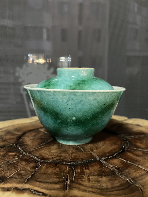 古玩轉(zhuǎn)賣吹綠釉蓋碗拍賣,當(dāng)前價(jià)格0元