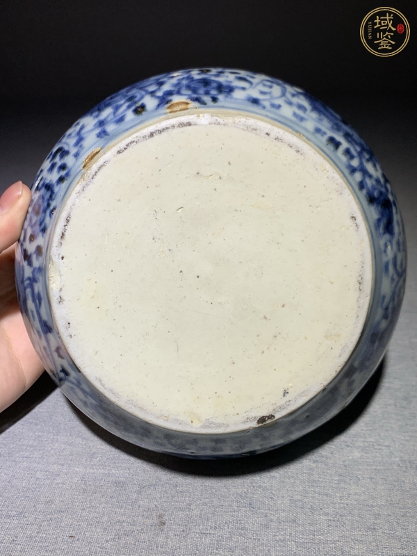 古玩陶瓷青花花卉紋罐真品鑒賞圖