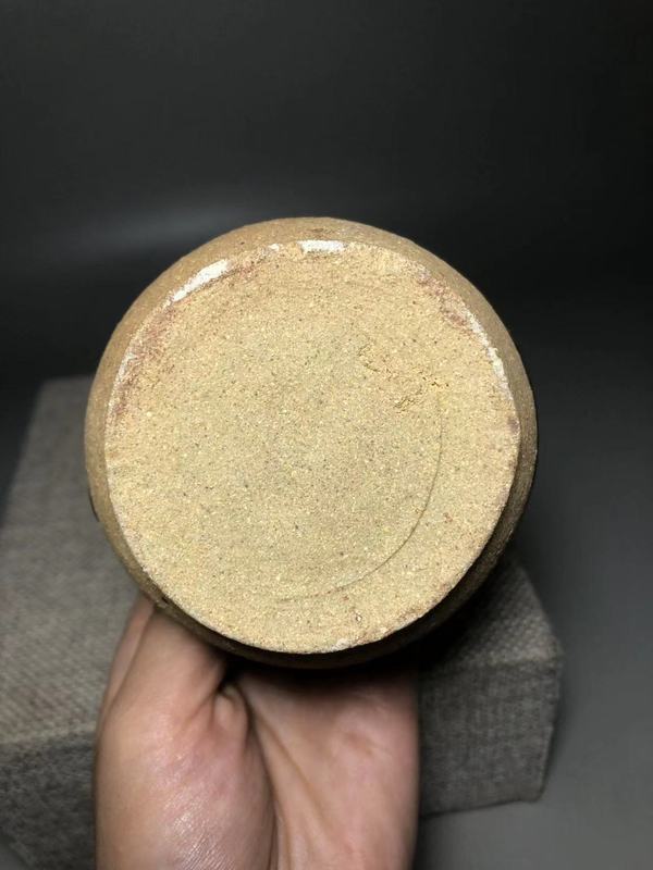 古玩陶瓷宋，褐釉鼓釘罐拍賣，當(dāng)前價(jià)格800元