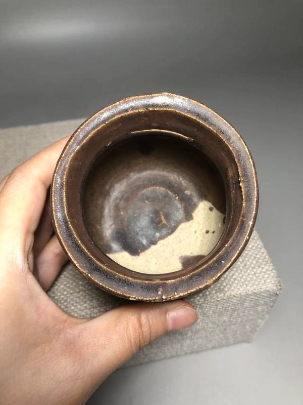 古玩陶瓷宋，褐釉鼓釘罐拍賣，當(dāng)前價(jià)格800元