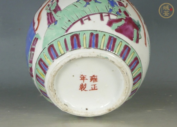 古玩陶瓷民國(guó)粉彩刀馬人罐真品鑒賞圖