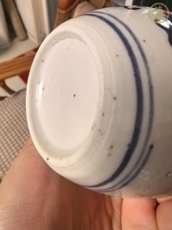 古玩陶瓷青花花卉紋蓋罐真品鑒賞圖