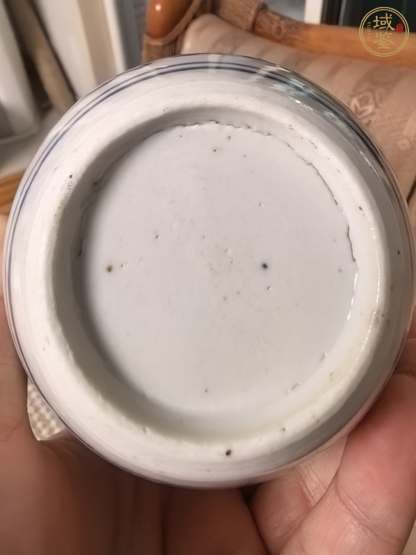 古玩陶瓷青花花卉紋蓋罐真品鑒賞圖