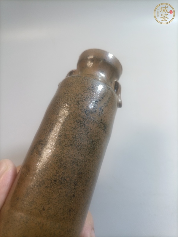 古玩陶瓷醬釉雙耳瓶真品鑒賞圖