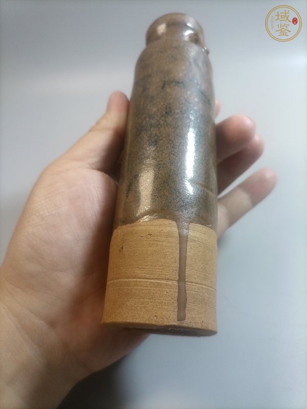 古玩陶瓷醬釉雙耳瓶真品鑒賞圖