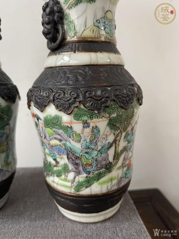 古玩陶瓷哥釉鐵骨泥雙獸耳人物故事瓶真品鑒賞圖