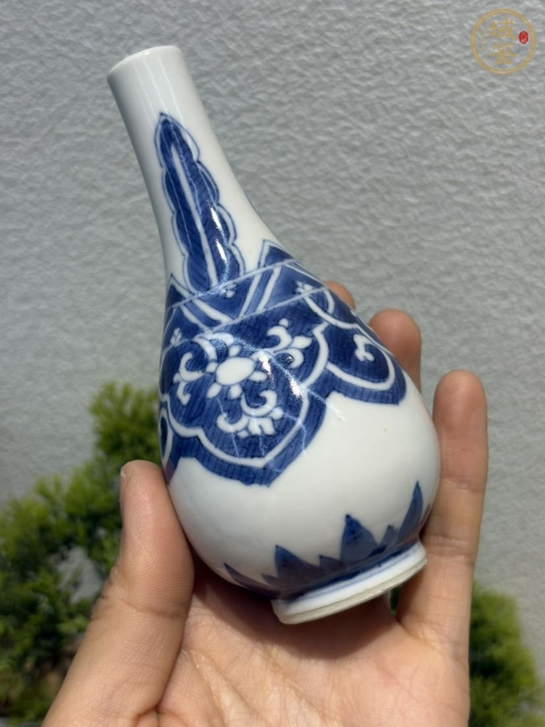 古玩陶瓷錐把瓶真品鑒賞圖