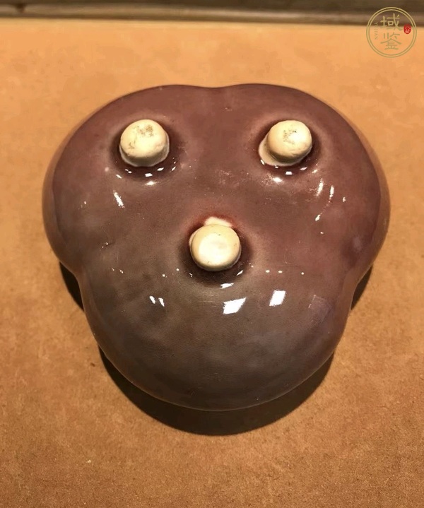 古玩陶瓷紅釉水盂真品鑒賞圖