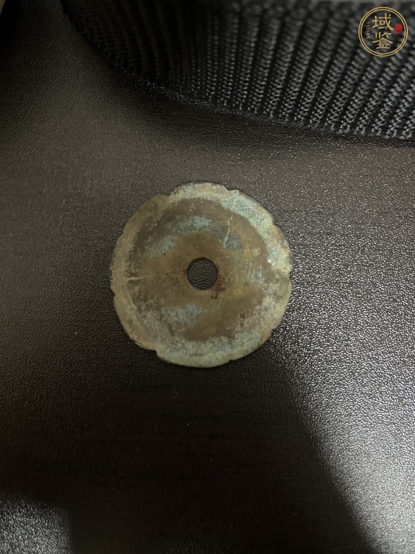 古玩銅器葵花形銅飾真品鑒賞圖
