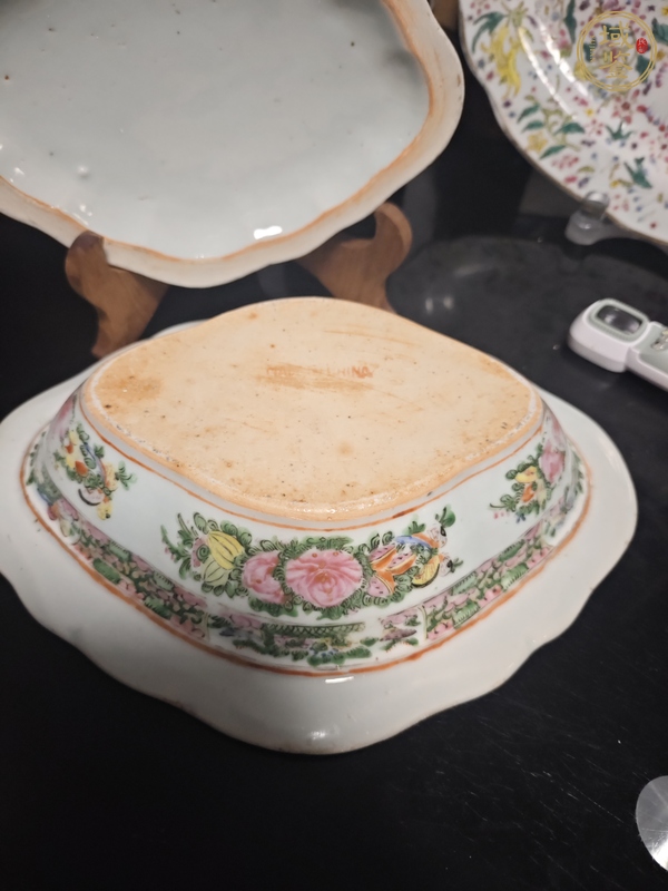 古玩晚清廣彩蓋鍋真品鑒賞圖