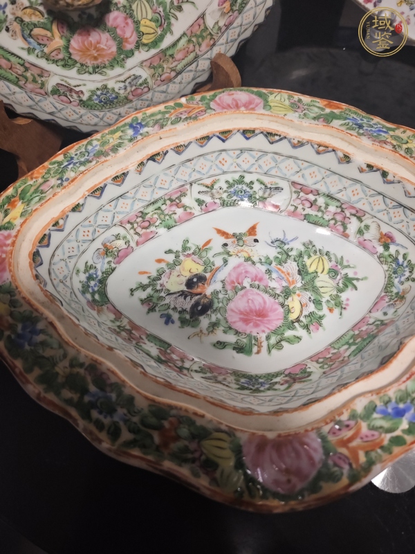 古玩陶瓷晚清廣彩蓋鍋真品鑒賞圖