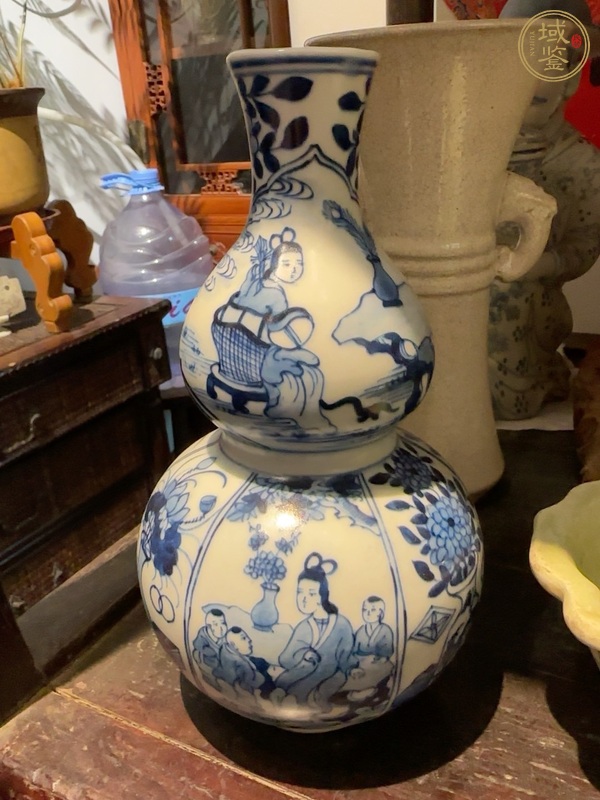 古玩陶瓷人物紋青花葫蘆瓶真品鑒賞圖