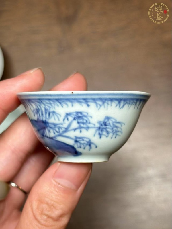 古玩陶瓷日本明治青花竹石圖茶碗真品鑒賞圖