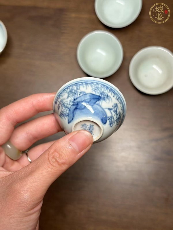 古玩陶瓷日本明治青花竹石圖茶碗真品鑒賞圖