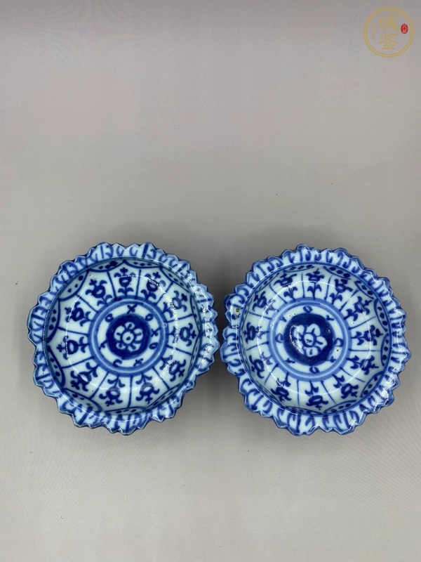 古玩陶瓷青花高足盤真品鑒賞圖