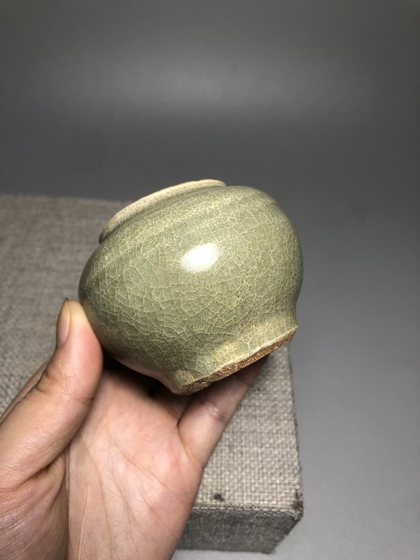 古玩陶瓷【館藏級精品】元 龍泉青釉蓋罐【頂級龍泉青釉】拍賣，當(dāng)前價格0元