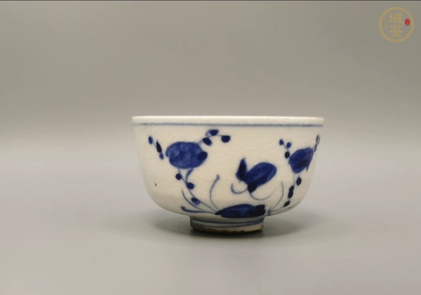 古玩陶瓷花卉紋杯真品鑒賞圖
