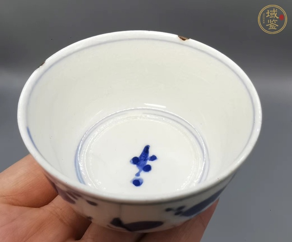 古玩陶瓷花卉紋杯真品鑒賞圖