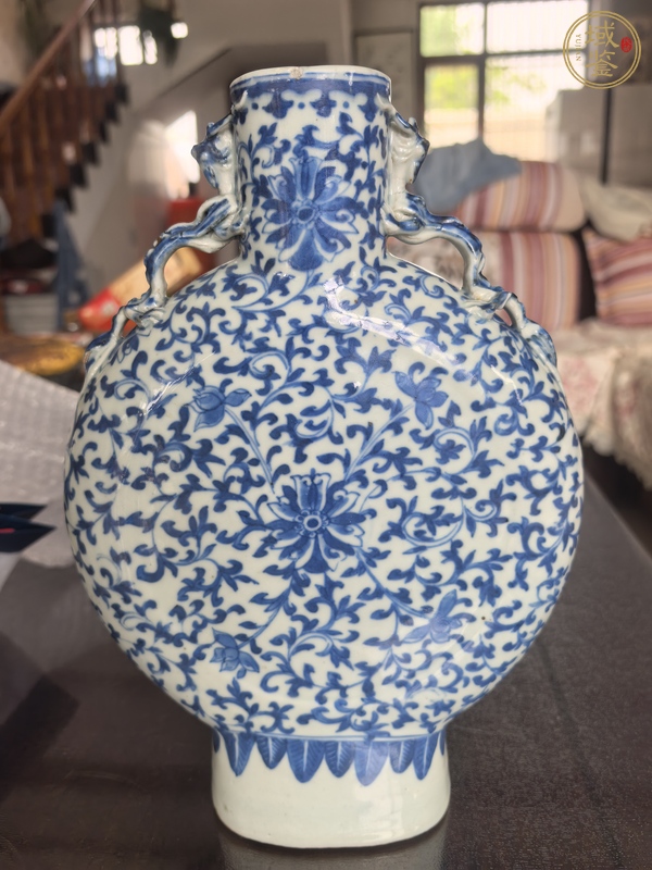 古玩陶瓷青花抱月瓶真品鑒賞圖