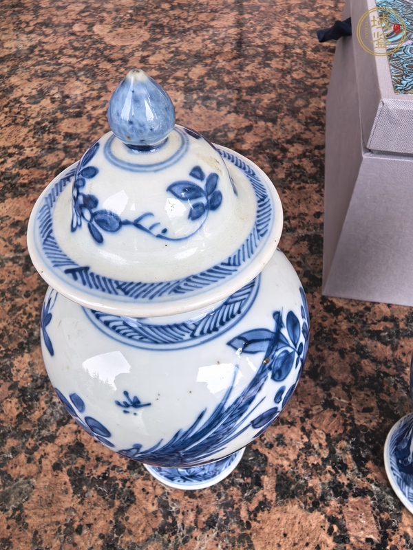 古玩陶瓷青化錦雞牡丹紋雞腿罐真品鑒賞圖
