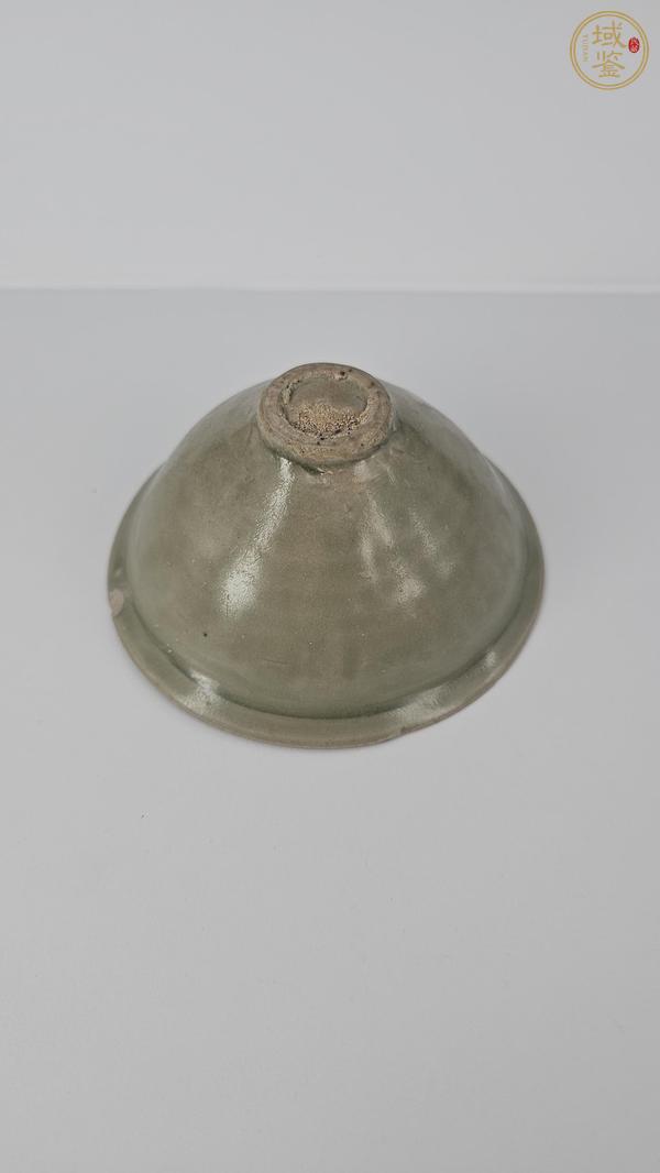 古玩陶瓷青瓷印花盞真品鑒賞圖