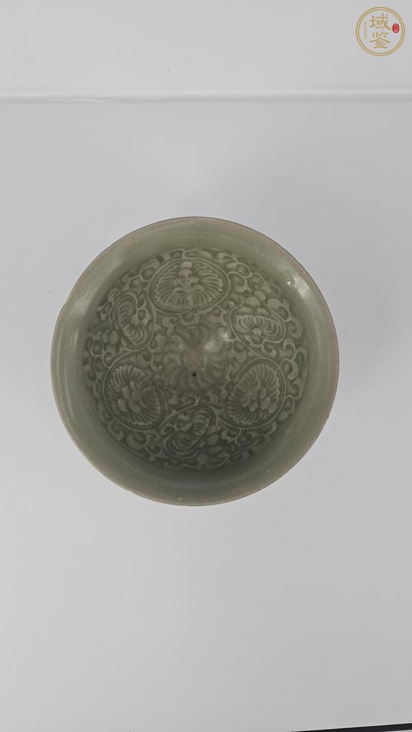 古玩陶瓷青瓷印花盞真品鑒賞圖