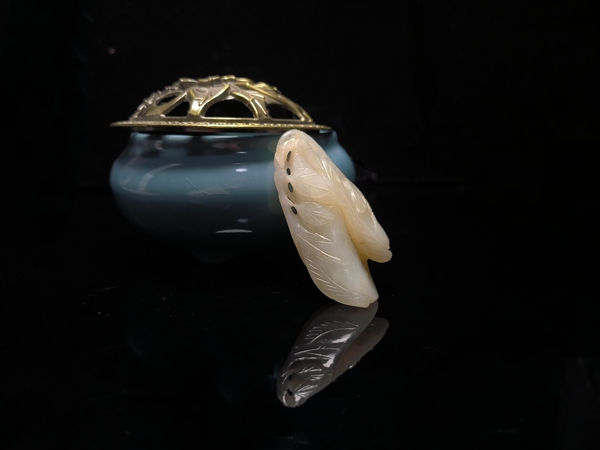 古玩雜項清代和田白玉紅沁瓜果墜拍賣，當前價格2900元