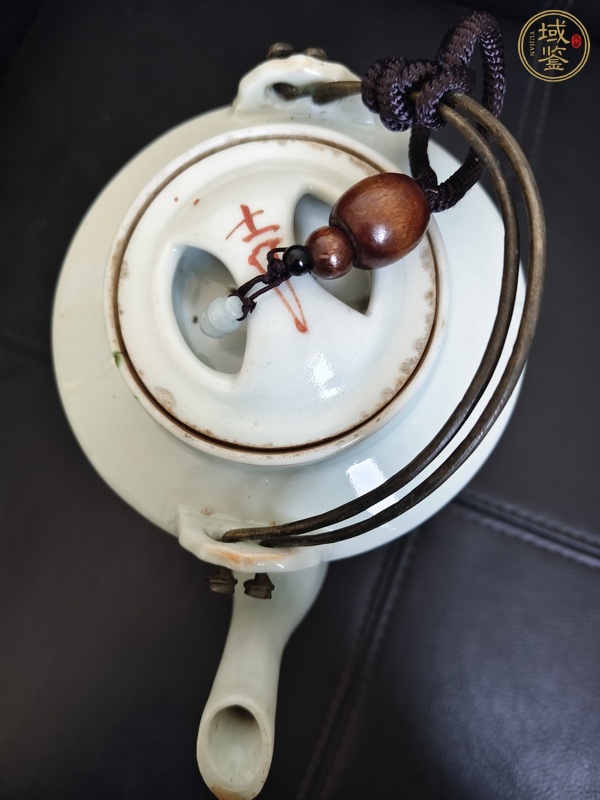 古玩花卉紋提梁壺真品鑒賞圖