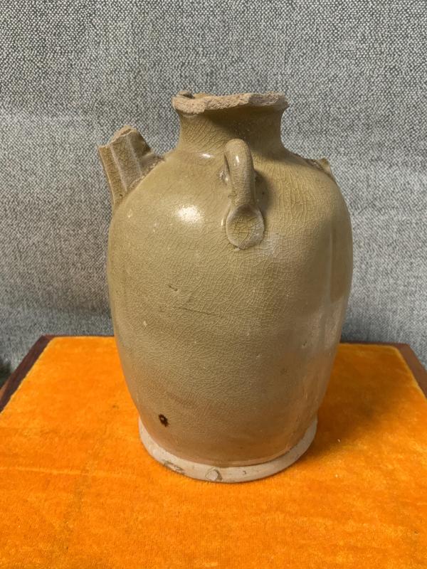 古玩轉賣長沙窯青釉執壺拍賣,當前價格0元