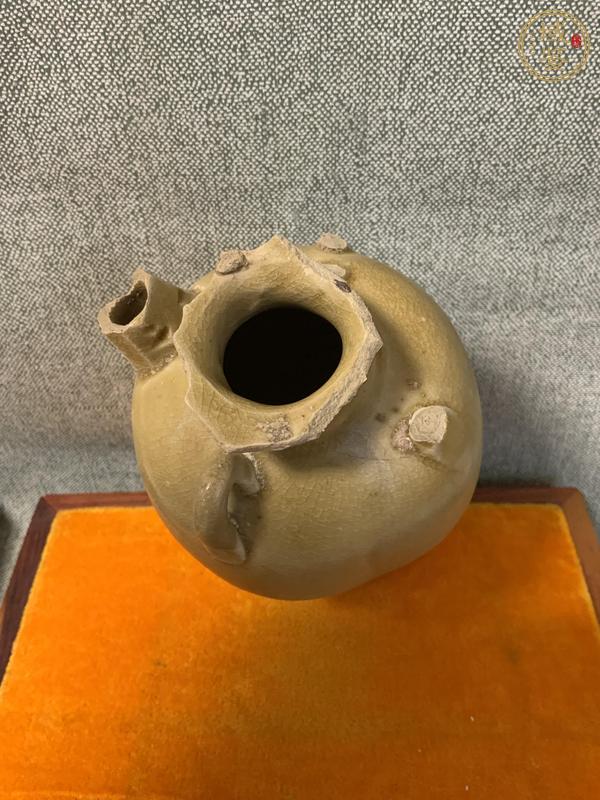 古玩陶瓷長(zhǎng)沙窯青釉執(zhí)壺真品鑒賞圖