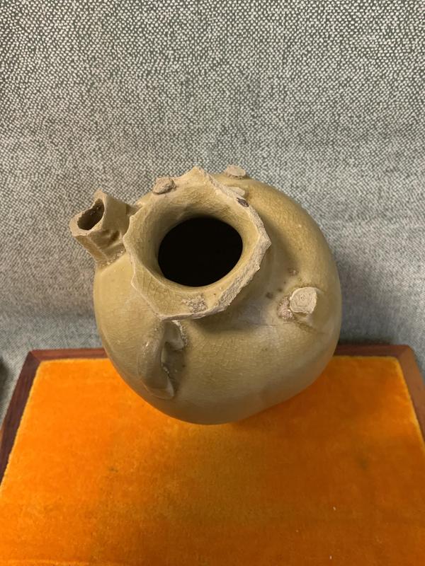 古玩陶瓷長沙窯青釉執(zhí)壺拍賣，當(dāng)前價(jià)格2400元